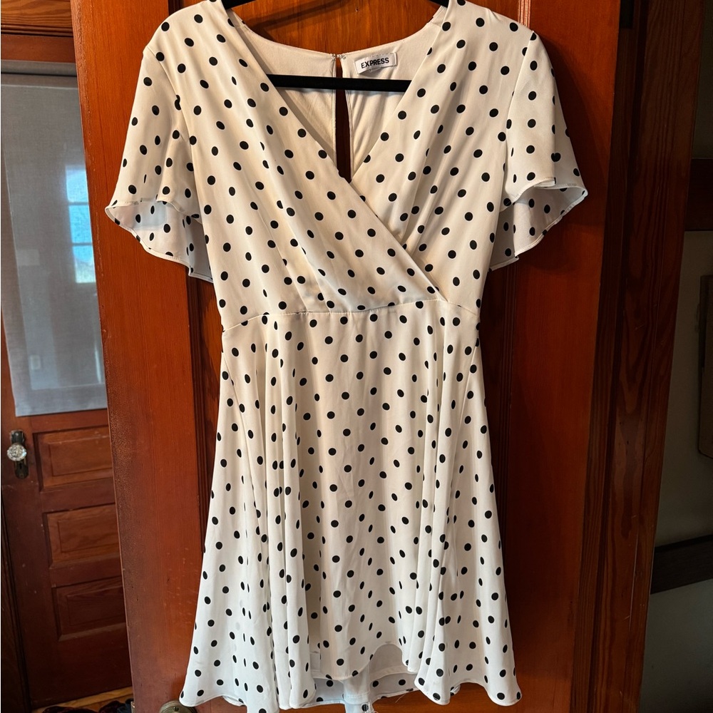 White polka dot a-line mini dress from Express in U.S. size 6
